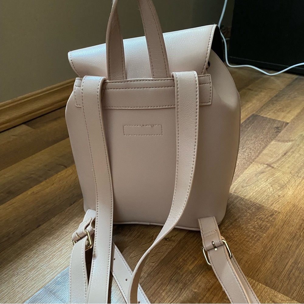 Forever 21 > Mini Backpack - Picture 2 of 8